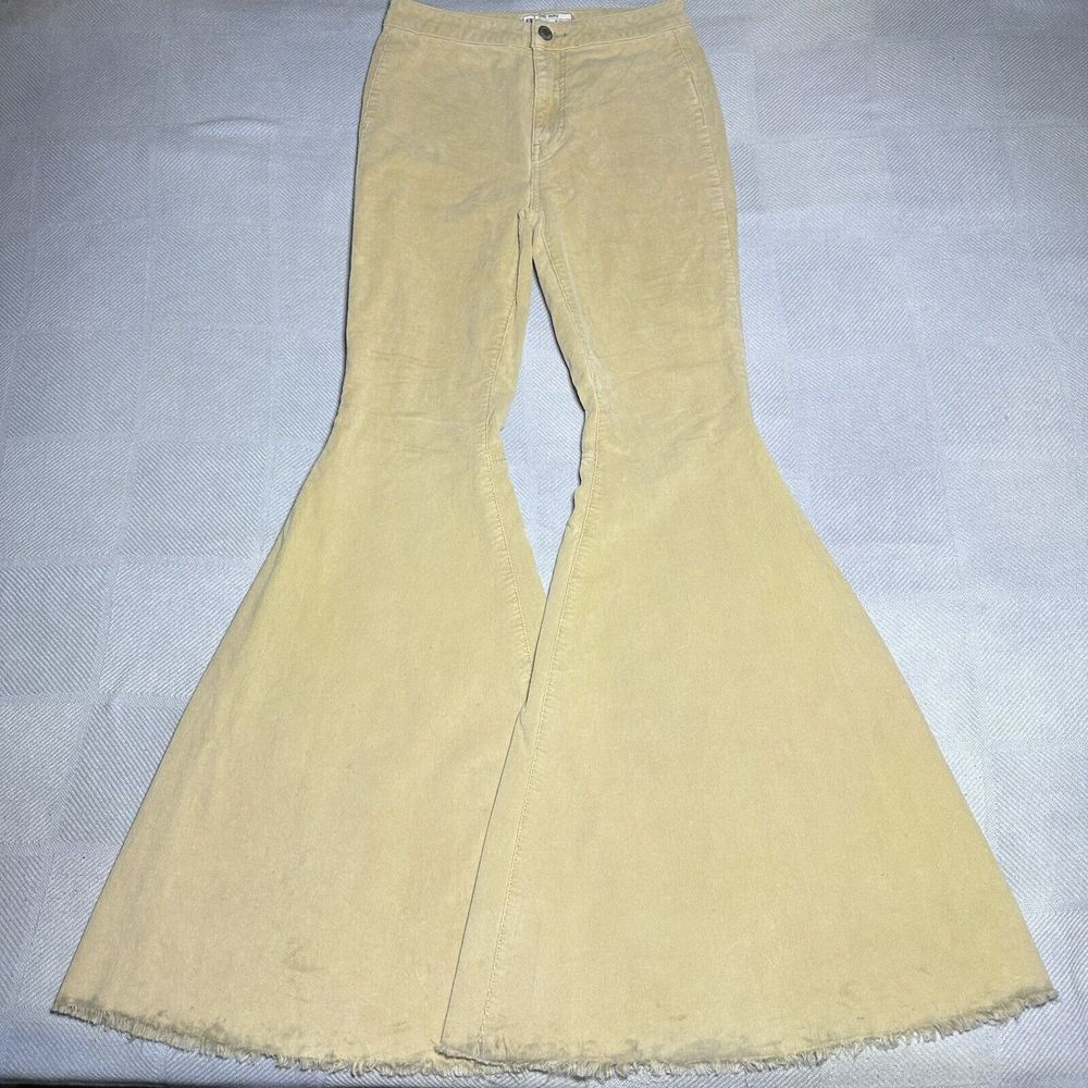 Free People Light Tan Brown Corduroy Wide Bell Bottoms Pants Women's Size 26